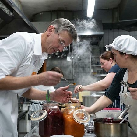 Gasthof Boehm Hotell Persenbeug Eksteriør bilde